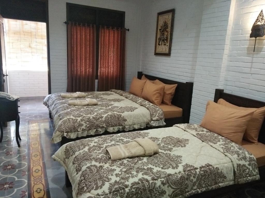 Satu Kayen Guest House 斯勒曼 外观 照片