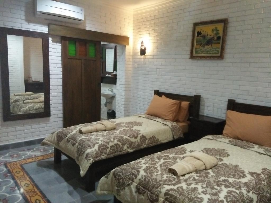 Satu Kayen Guest House 斯勒曼 外观 照片