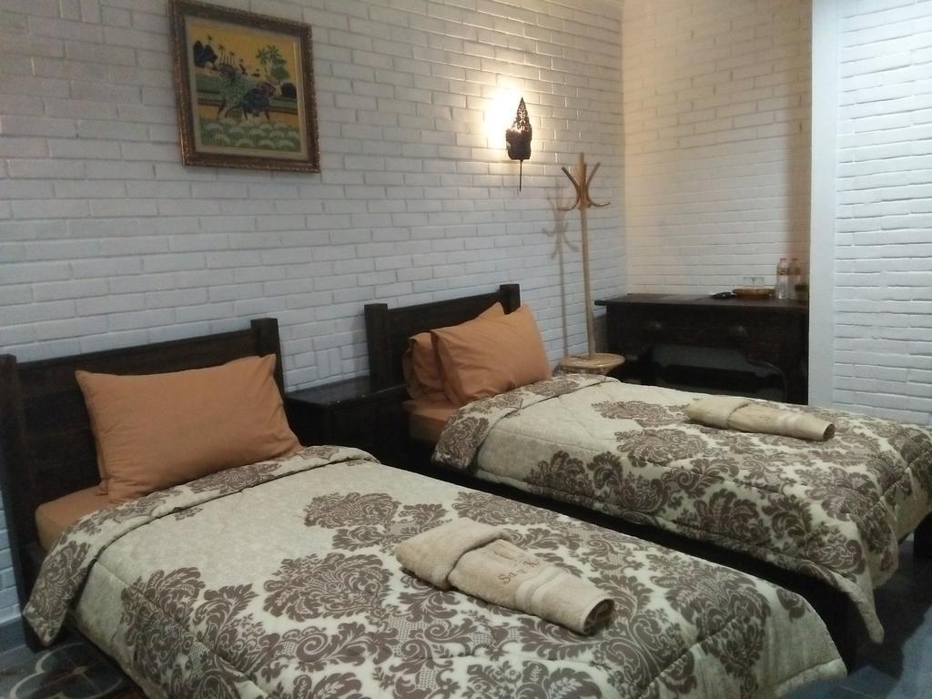 Satu Kayen Guest House 斯勒曼 外观 照片