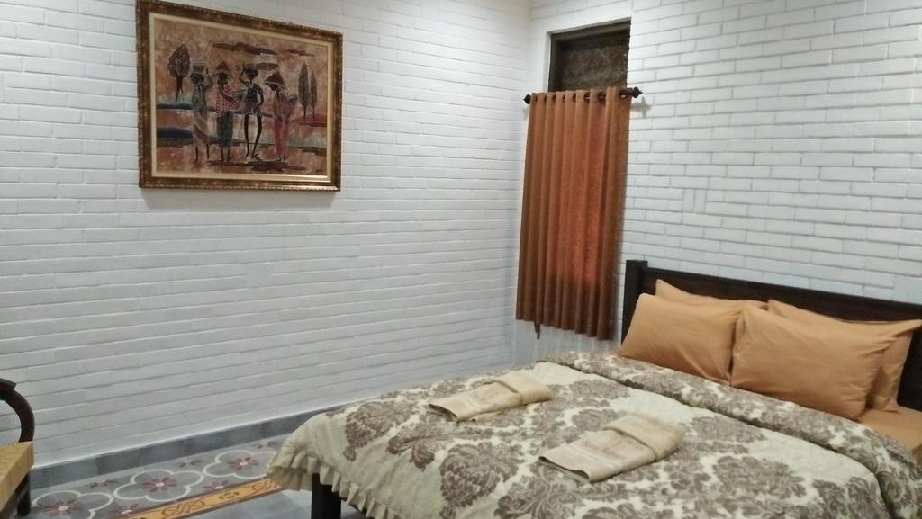 Satu Kayen Guest House 斯勒曼 外观 照片