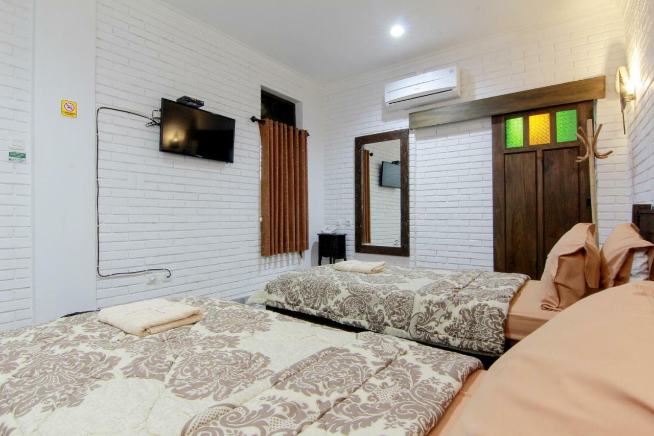 Satu Kayen Guest House 斯勒曼 外观 照片