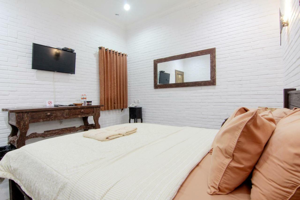 Satu Kayen Guest House 斯勒曼 外观 照片