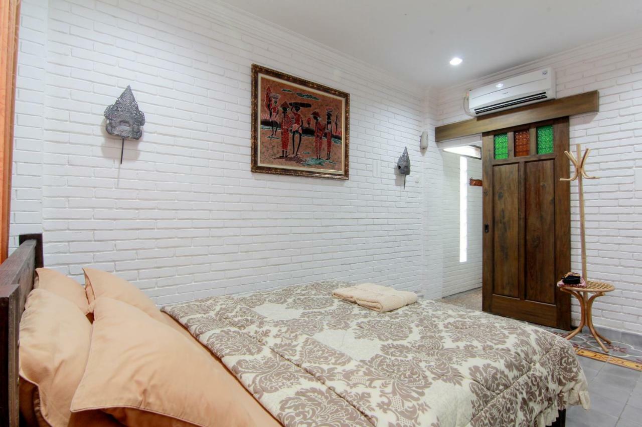 Satu Kayen Guest House 斯勒曼 外观 照片