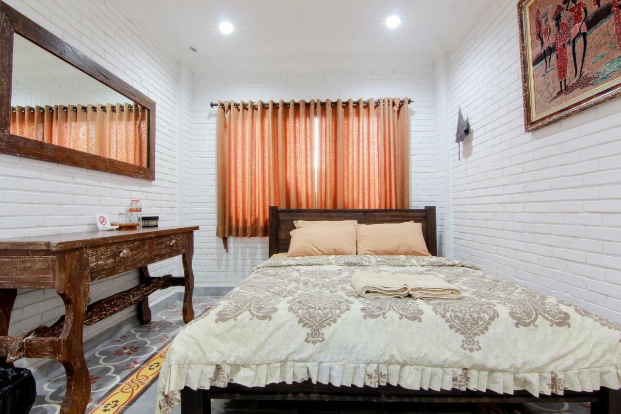 Satu Kayen Guest House 斯勒曼 外观 照片