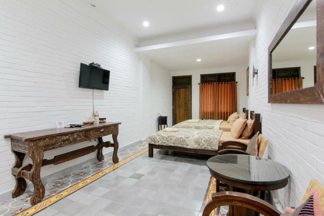 Satu Kayen Guest House 斯勒曼 外观 照片