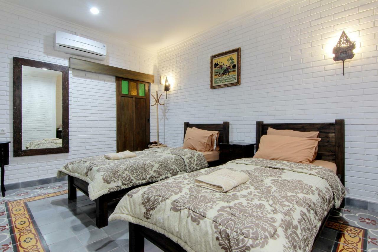 Satu Kayen Guest House 斯勒曼 外观 照片