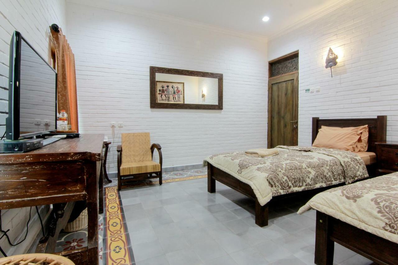 Satu Kayen Guest House 斯勒曼 外观 照片